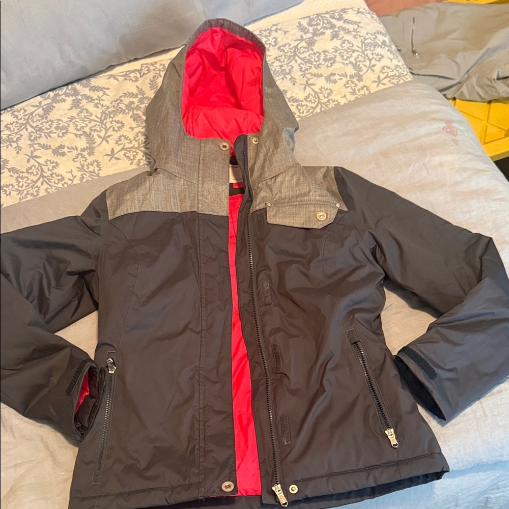 Women’s spyder ski jacket